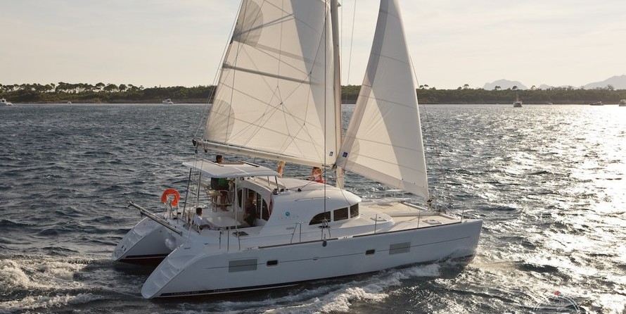Lagoon 380