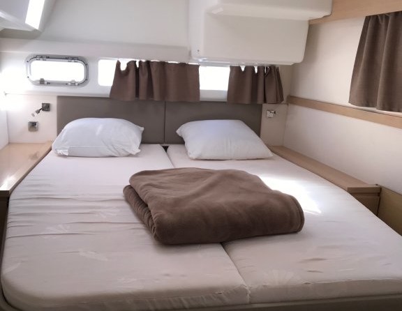 Fountaine Pajot Helia 44