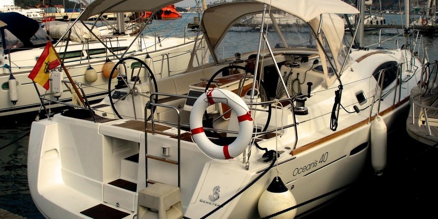 Beneteau Oceanis 40