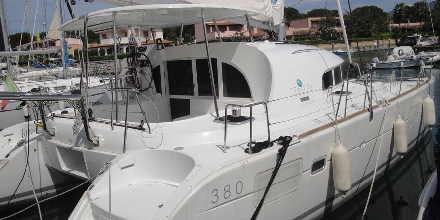 Lagoon 380