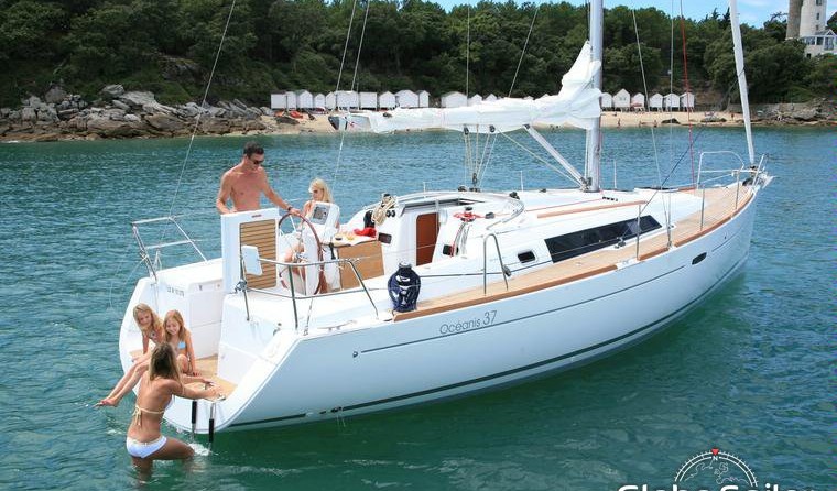 Beneteau Oceanis 37