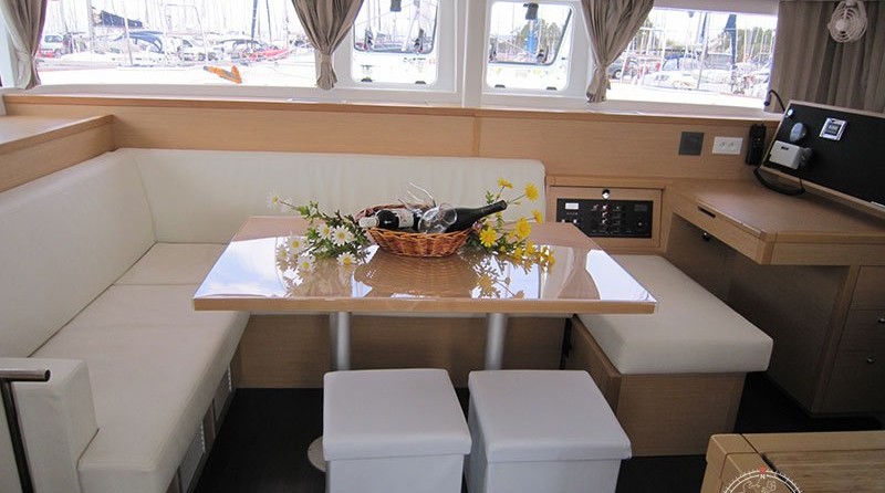 Lagoon 400 S2