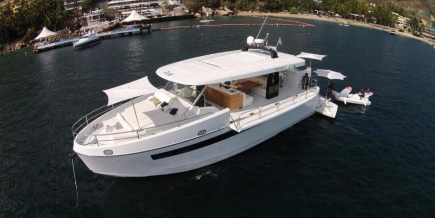 Astondoa TopDeck 63
