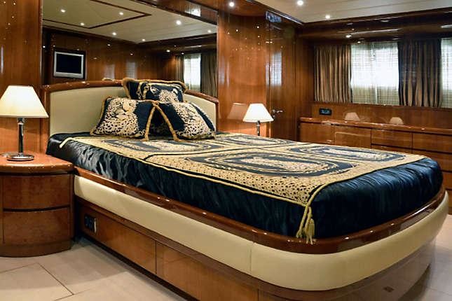 Falcon Yachts Magic Dream