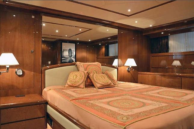 Falcon Yachts Magic Dream