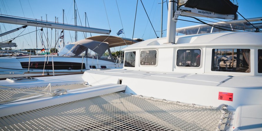 Lagoon 380