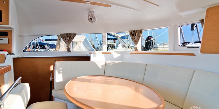 Lagoon 380