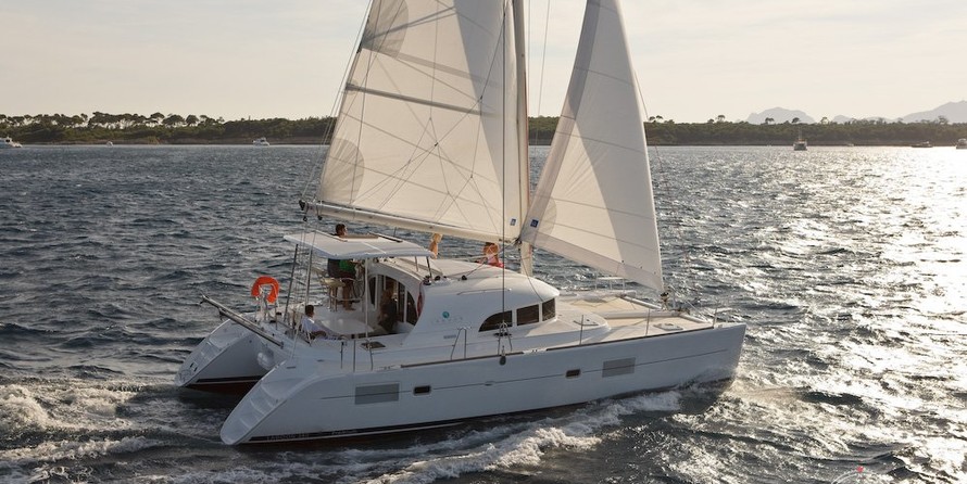 Lagoon 380