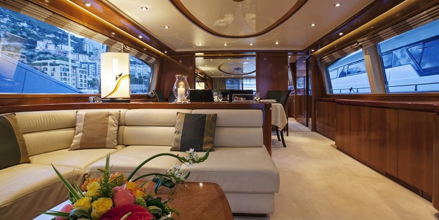 Falcon Yachts Leonida