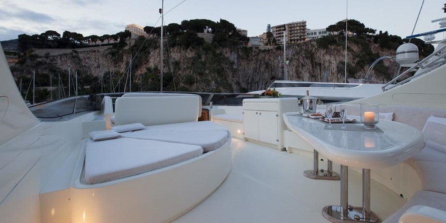 Falcon Yachts Leonida