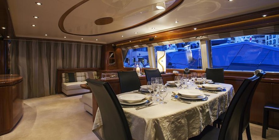 Falcon Yachts Leonida