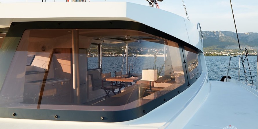 Bali catamarans 4.0 lounge
