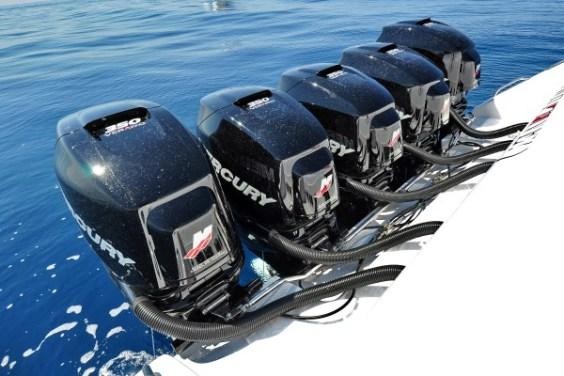 Cigarette 42 Huntress