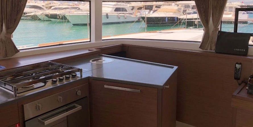 Lagoon 52 Fly