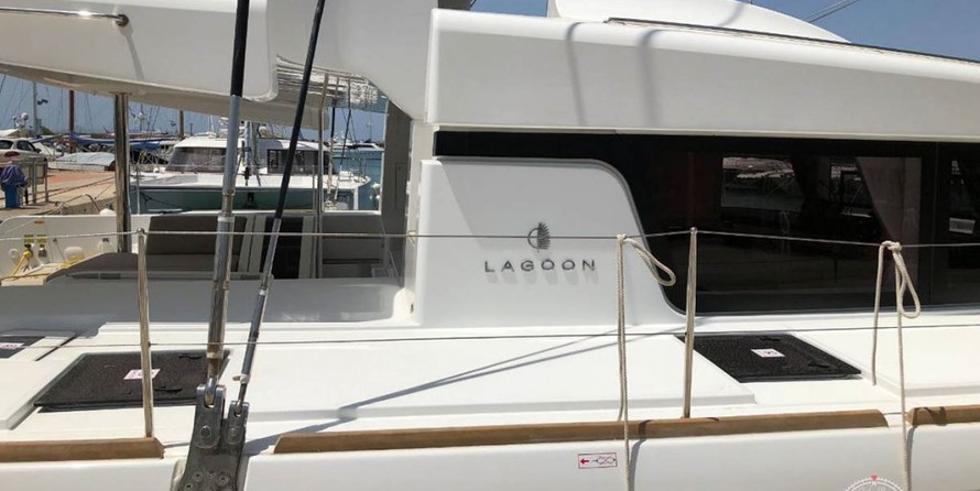 Lagoon 52 Fly