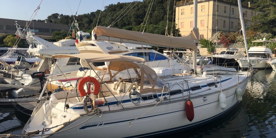Bavaria 42