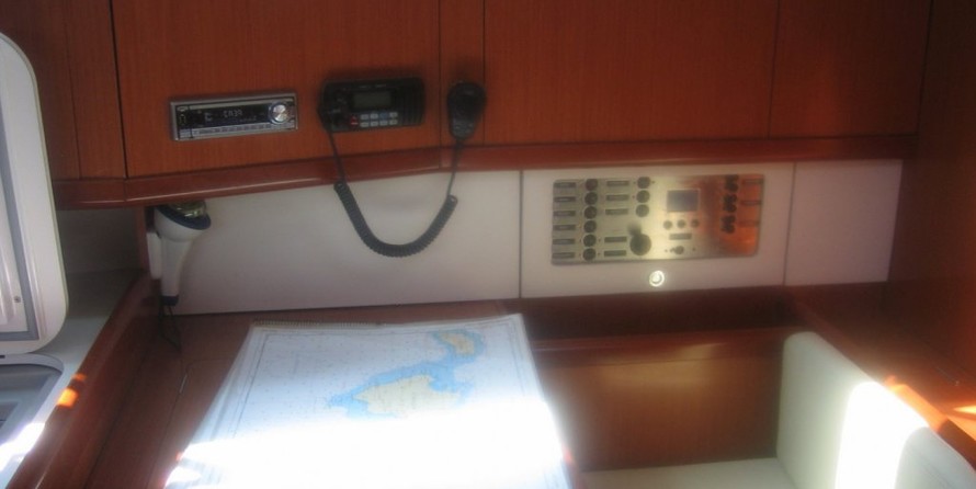 Beneteau Oceanis 43