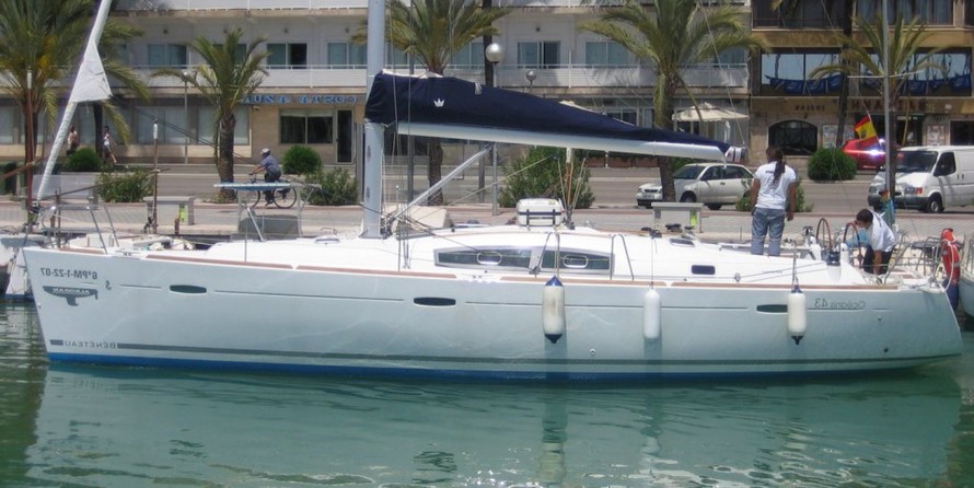 Beneteau Oceanis 43