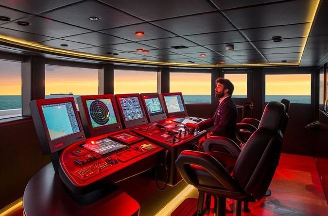 Alloy Yachts Red Dragon