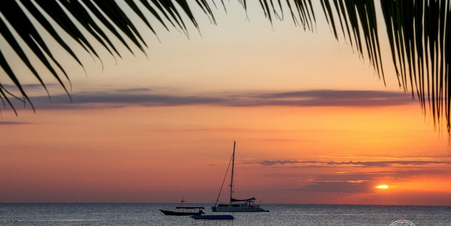 Fountaine Pajot Marquise 56