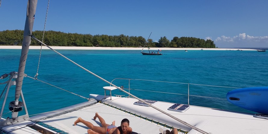 Fountaine Pajot Marquise 56