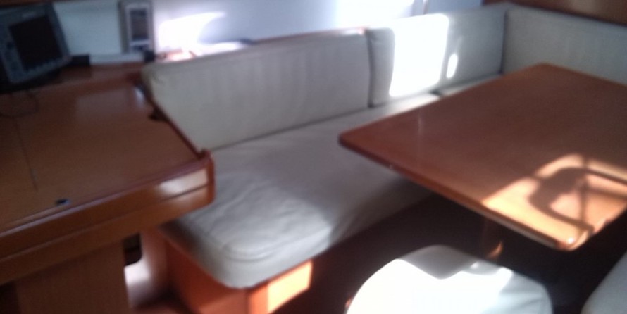 Beneteau Oceanis 43
