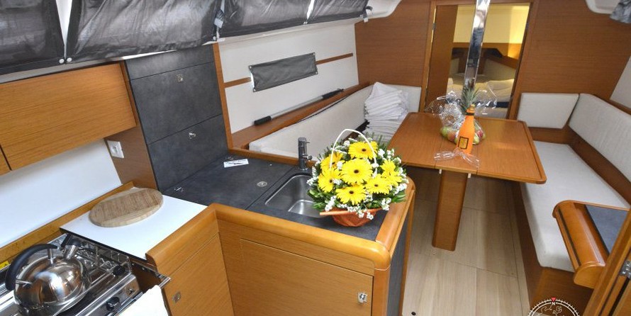 Jeanneau Sun Odyssey 349
