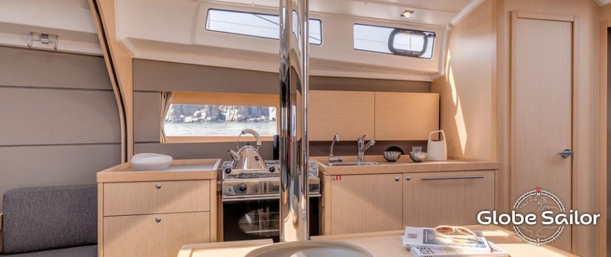 Beneteau Oceanis 38