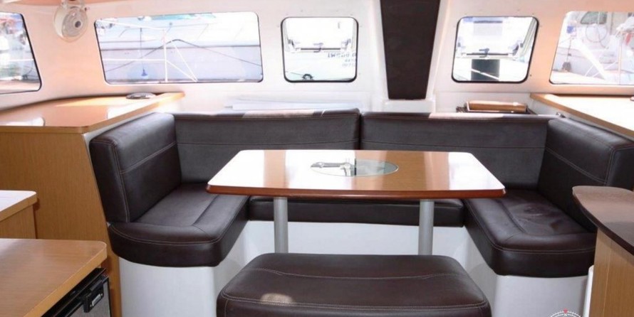 Fountaine Pajot Mahé 36