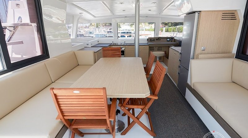 Bali catamarans 4.0 lounge