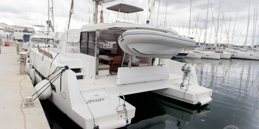 Bali catamarans 4.0 lounge