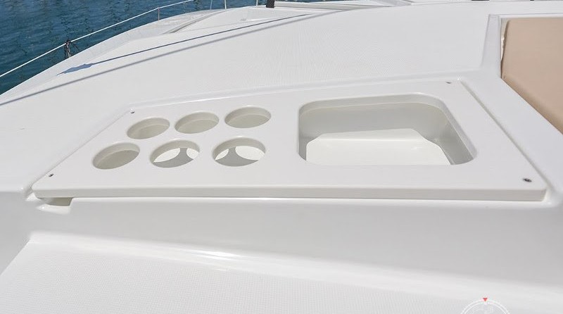 Bali catamarans 4.0 lounge