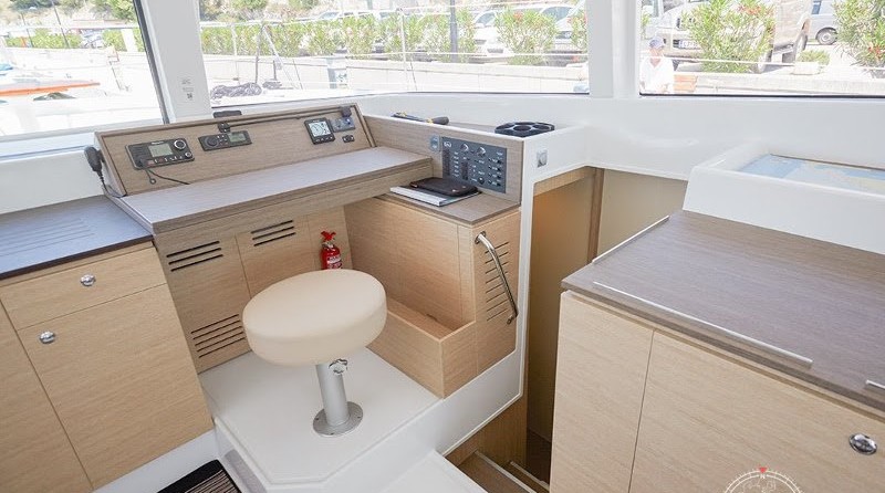 Bali catamarans 4.0 lounge