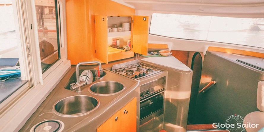 Fountaine Pajot Lavezzi 40