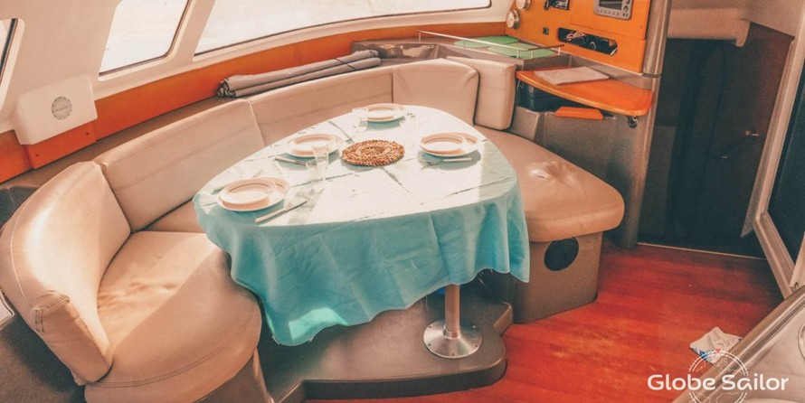 Fountaine Pajot Lavezzi 40