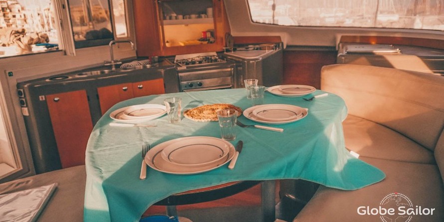 Fountaine Pajot Lavezzi 40