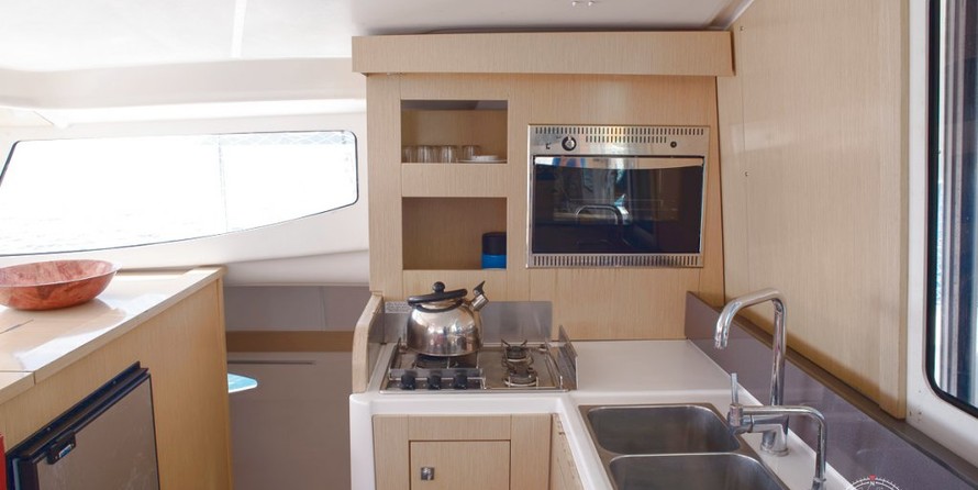 Fountaine Pajot Mahé 36