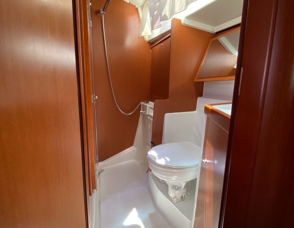 Beneteau Oceanis 41.1