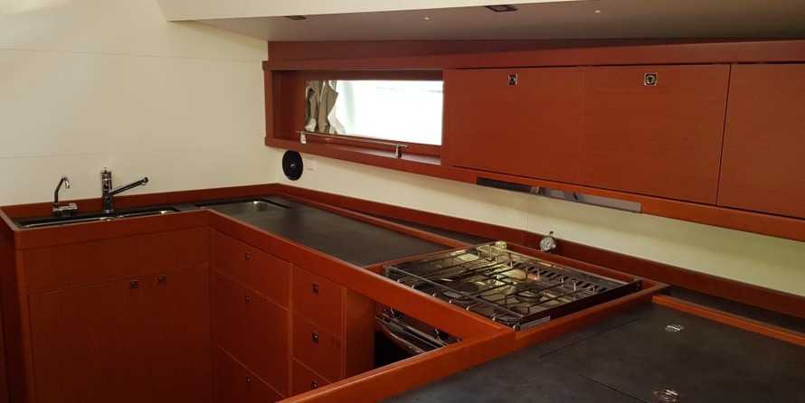 Beneteau Oceanis 48