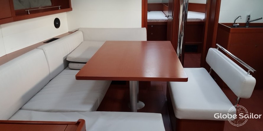 Beneteau Oceanis 48