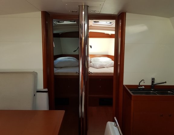 Beneteau Oceanis 48