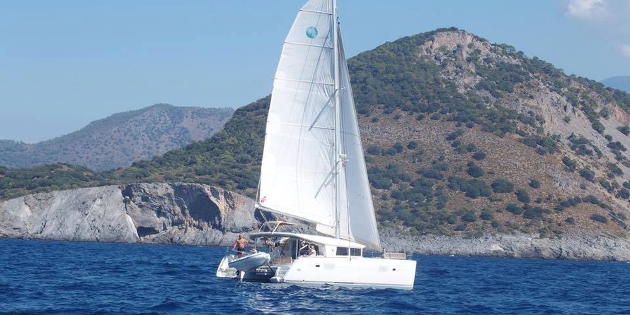 Lagoon 400