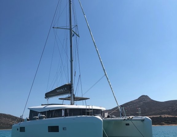 Lagoon 42