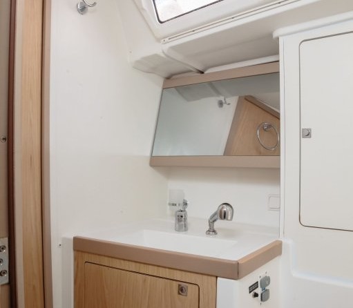 Beneteau Oceanis 48