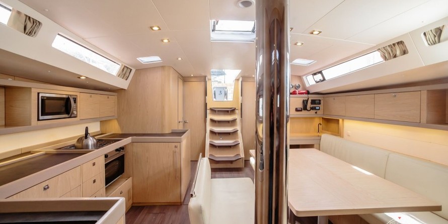 Beneteau Oceanis 48