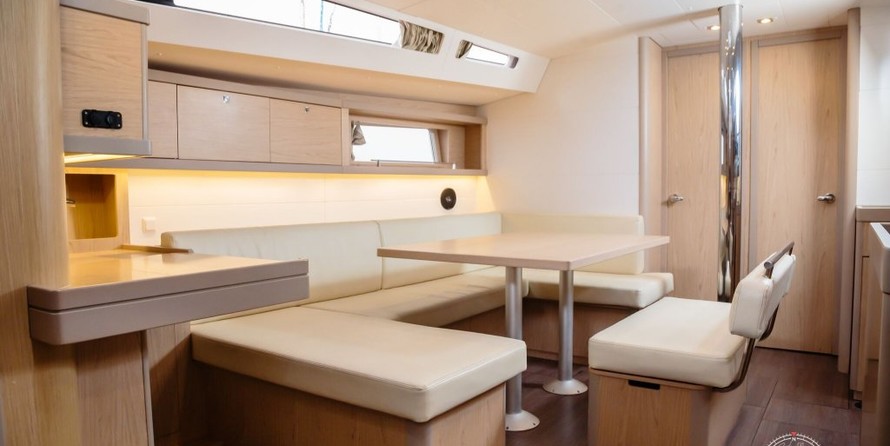 Beneteau Oceanis 48