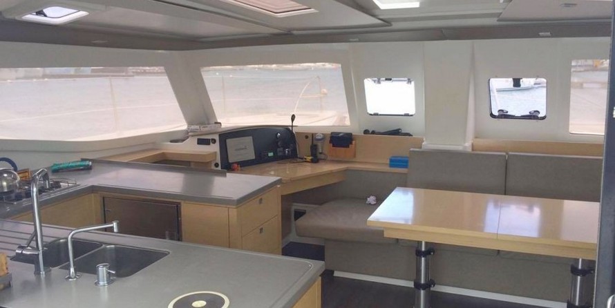 Fountaine Pajot Helia 44