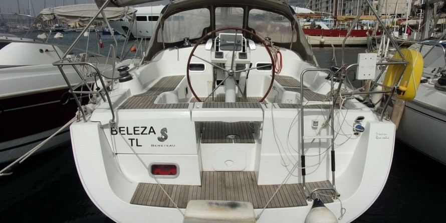 Beneteau Oceanis 37