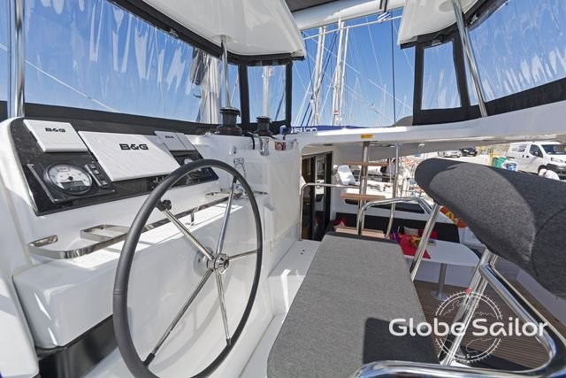 Lagoon 42