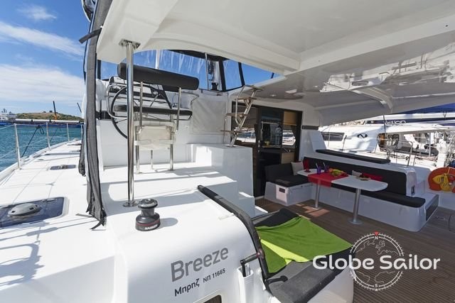 Lagoon 42